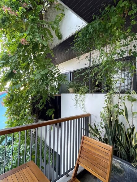 Room - 14 Luu Quang Thuan Street