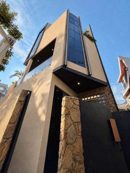 House - 3 Bedroom - Le Duan Street