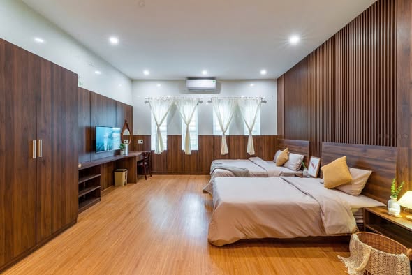 Studio - Đường Chi Lăng