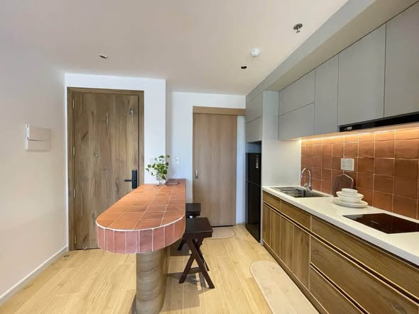 Studio - Chau Thi Vinh Te Street