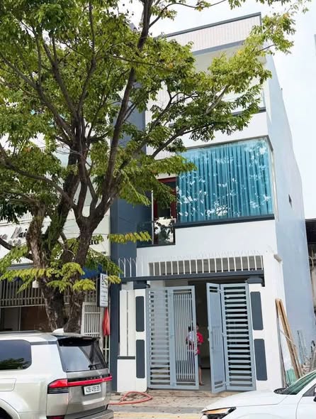 House - 5 Bedroom - Tran Thanh Tong Street