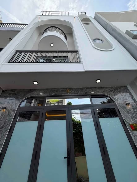 House - 3 Bedroom - Trung Nu Vuong Street
