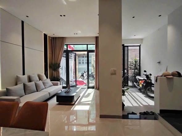 House - 4 Bedroom - Tran Cao Van Street