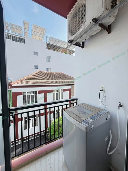 Studio - Suong Nguyet Anh Street