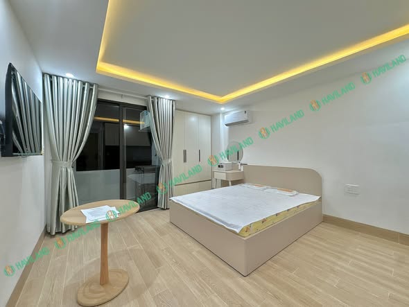 Studio - Trung Nu Vuong Street