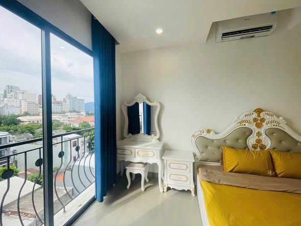 Studio - Luong The Vinh Street