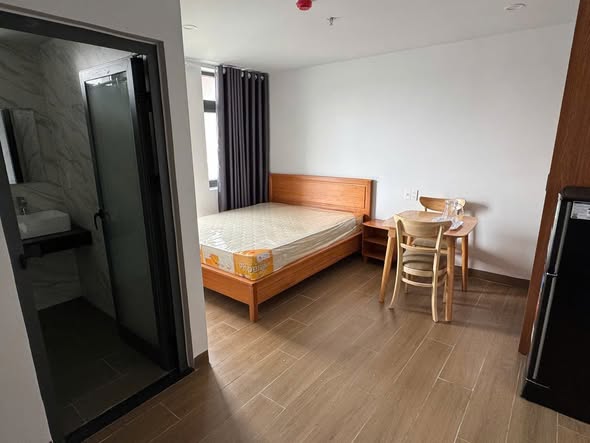 Studio - Doan Khue Street