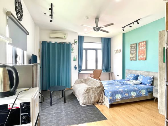 Studio - Suong Nguyet Anh Street