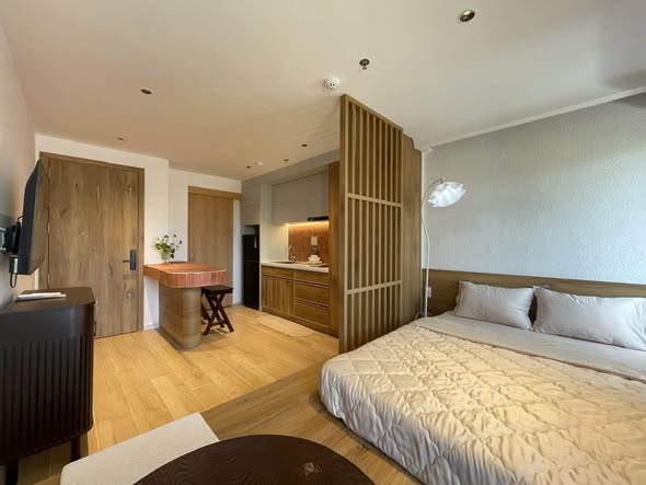Studio - Chau Thi Vinh Te Street