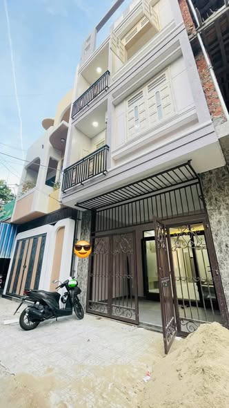 House - 3 Bedroom - Le Van Thinh Street