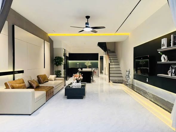 House - 3 Bedroom - Nguyen Hien Le Street