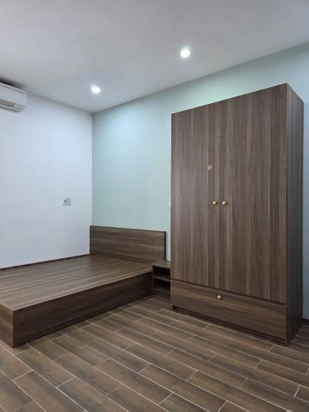 Studio - Bui Huy Bich Street