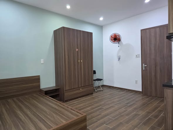 Studio - Bui Huy Bich Street