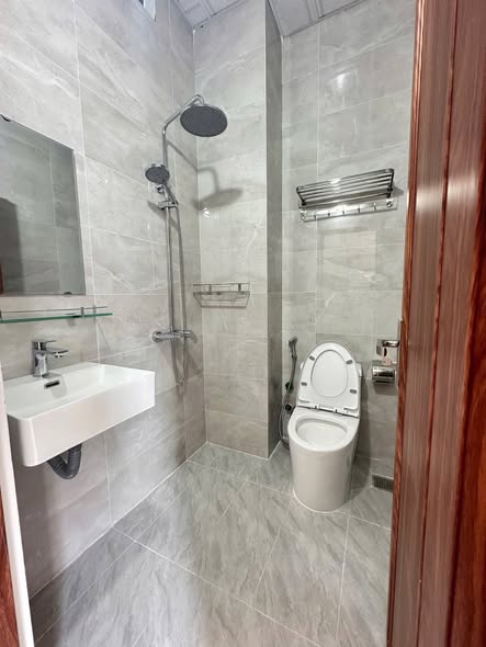 Studio - Luong The Vinh Street