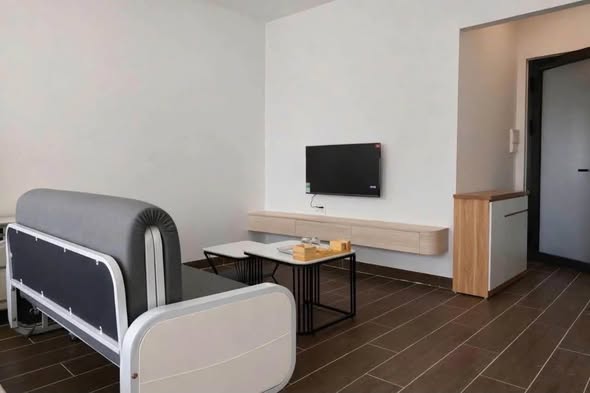 Room - Doan Khue Street