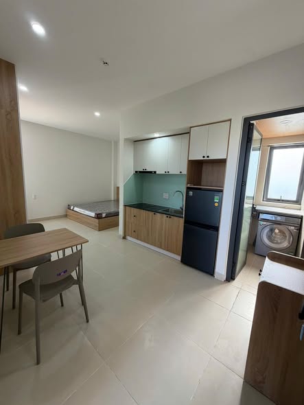 Room - Phan Huy Ich Street