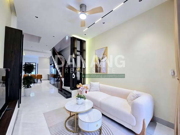 House - 4 Bedroom - Alley On Tran Dinh Tri Street