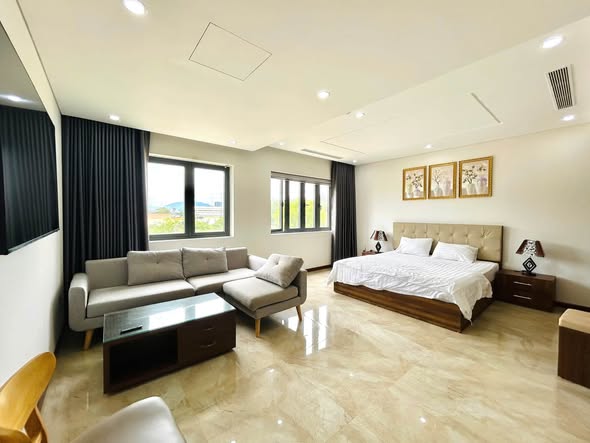 Studio - Vo Nguyen Giap Street