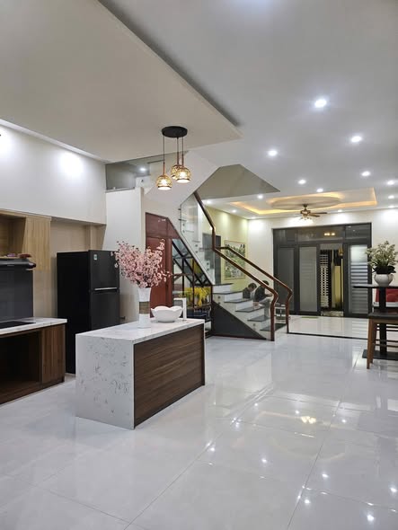 House - 4 Bedroom - Nguyen Duy Trinh Street