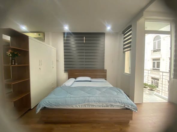 Studio - Tong Phuoc Pho Street