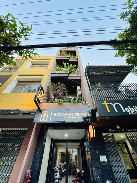 Studio - Trung Nu Vuong Street