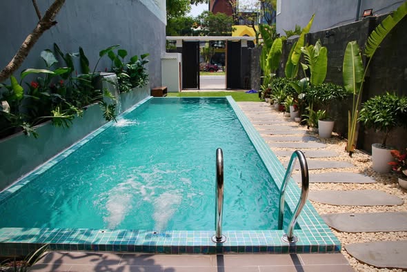 Villa - 6 Bedroom - Ho Xuan Huong Street