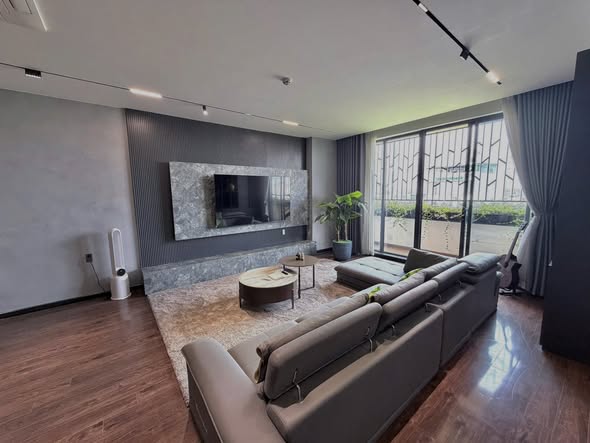 Apartment - 3 Bedroom - Nguyen Phuoc Lan Street