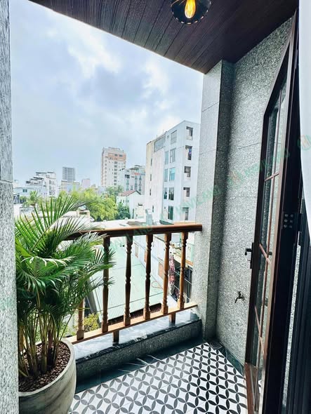 Studio - Nguyen Van Thoai Street