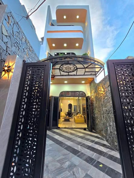 House - 4 Bedroom - Ha Huy Tap Street