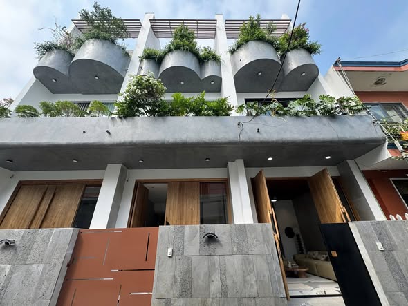 House - 3 Bedroom - Tran Hoanh Street