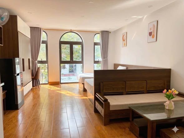 Studio - Le Van Huu Street