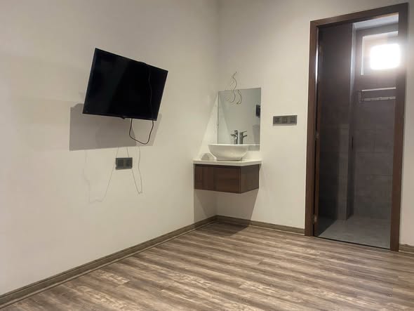 Apartment - 1 Bedroom - Luong The Vinh Street