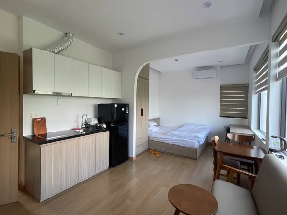 Studio - Ly Thanh Tong Street