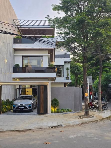 House - 3 Bedroom - Bau Nang 3 Street