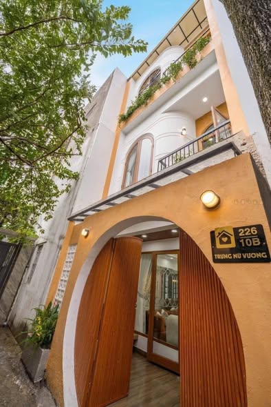 House - 4 Bedroom - Trung Nu Vuong Street