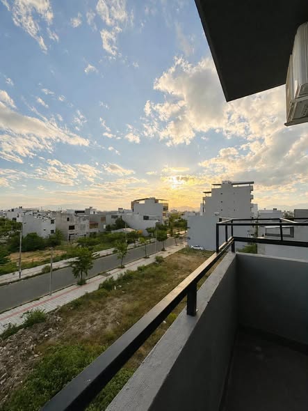 Apartment - Truong Quang Duoc Street