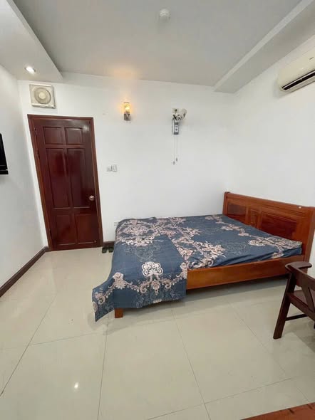 Room - Ho Xuan Huong Street