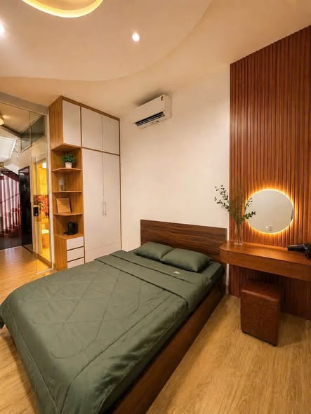 House - 5 Bedroom - Nguyen Hoang Street