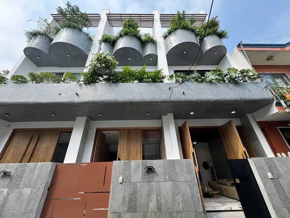 House - 3 Bedroom - Tran Hoanh Street