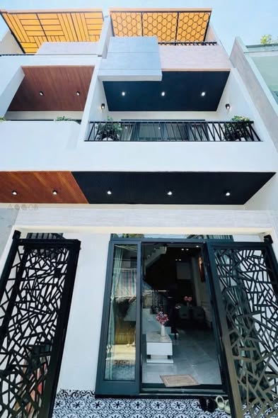 House - 3 Bedroom - Pham Van Nghi Street