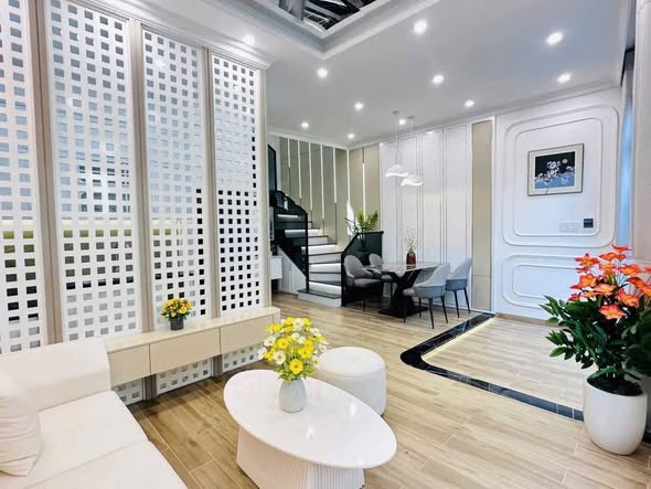 House - 4 Bedroom - Le Dinh Ly Street