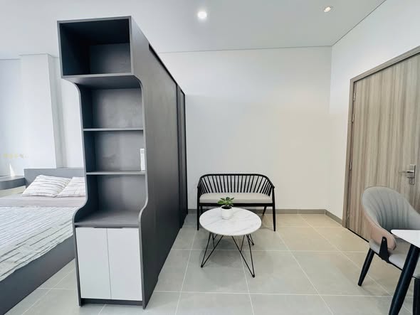 Studio - Ly Van Phuc Street